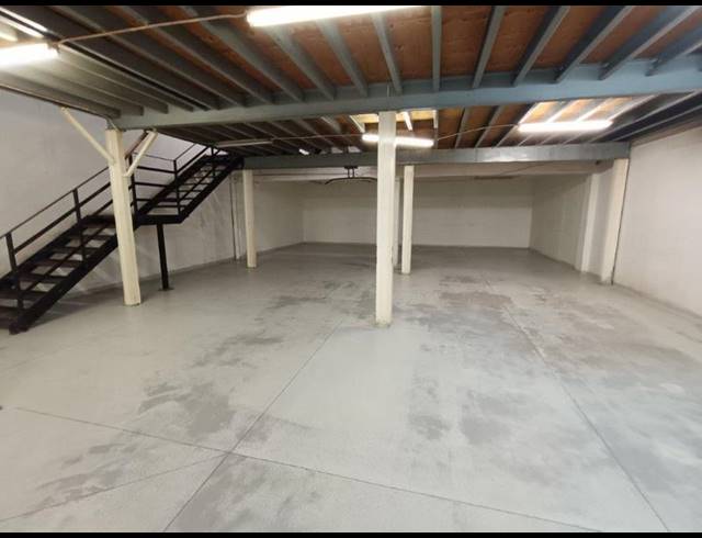 INDUSTRIAL PROPERTY TO RENT IN STRYDOM PARK